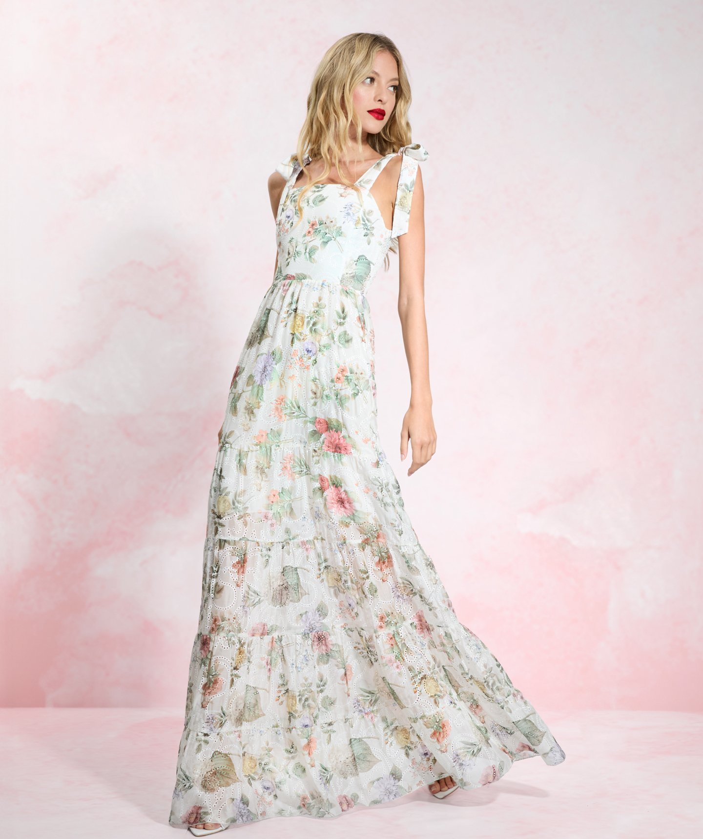 DRESSES
