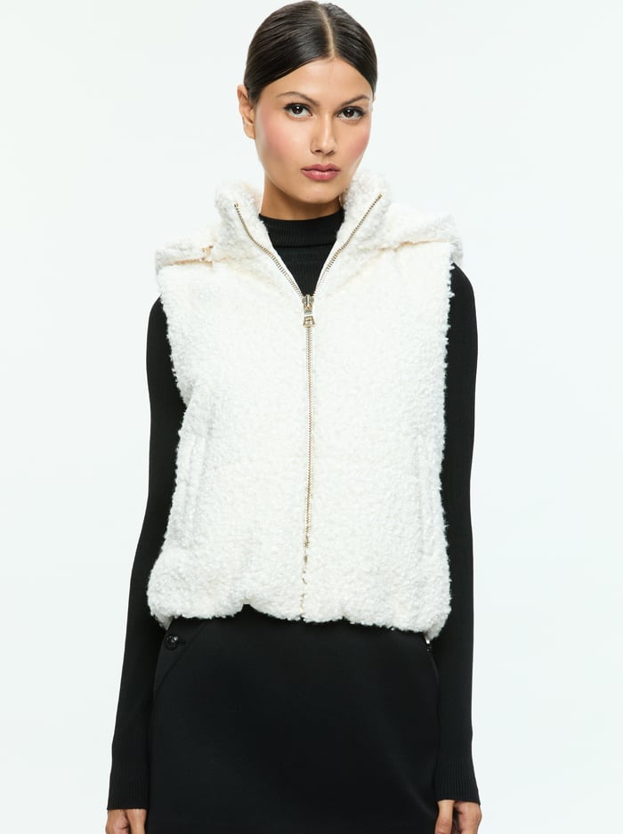 ROBENA TEDDY PUFFER VEST - OFF WHITE - Alice And Olivia