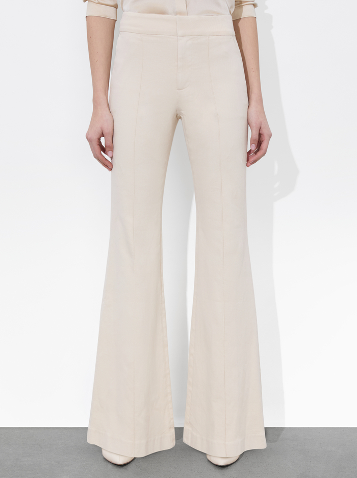 THE TROUSER JEAN - CHINO - Alice And Olivia